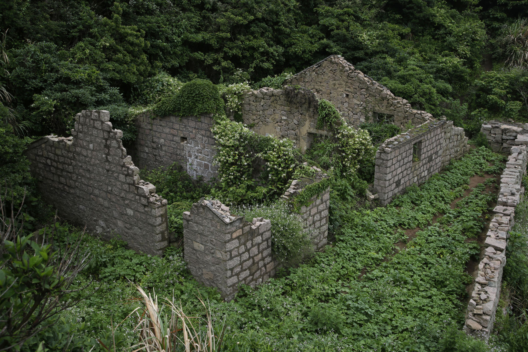 China Travel Ghost Village